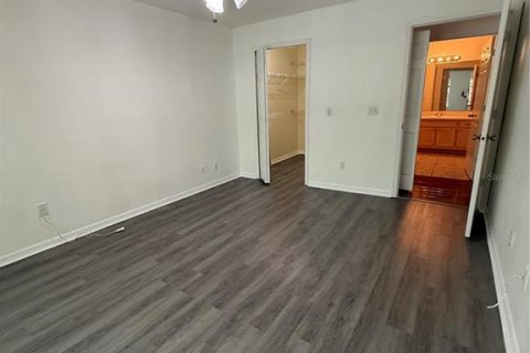 Condo in Orlando, Florida, 2 bedrooms  № 2227086 - photo 16