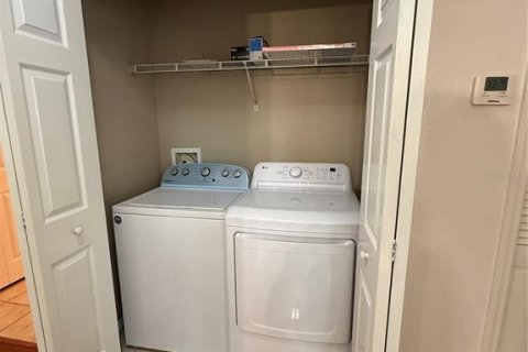 Condo in Orlando, Florida, 2 bedrooms  № 2227086 - photo 14