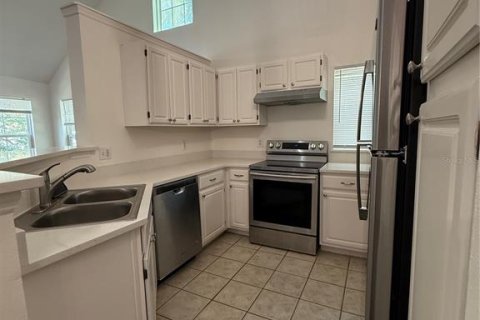 Condo in Orlando, Florida, 2 bedrooms  № 2227086 - photo 10