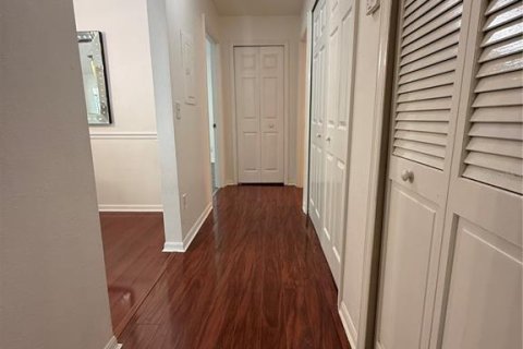 Condo in Orlando, Florida, 2 bedrooms  № 2227086 - photo 13