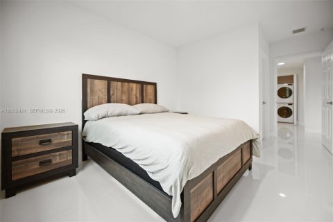 Condo in Doral, Florida, 2 bedrooms № 2176444 - photo 10