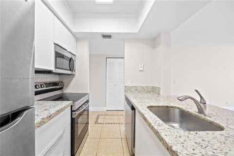 Condo in Coral Springs, Florida, 2 bedrooms  № 1710692 - photo 6