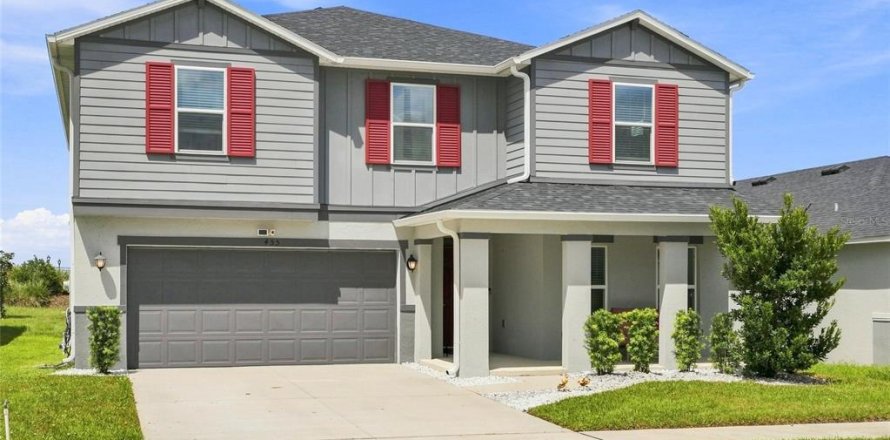 House in Davenport, Florida 5 bedrooms, 285.3 sq.m. № 2259047