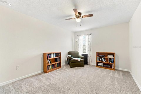 House in Davenport, Florida 5 bedrooms, 285.3 sq.m. № 2259047 - photo 23