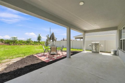 House in Davenport, Florida 5 bedrooms, 285.3 sq.m. № 2259047 - photo 25