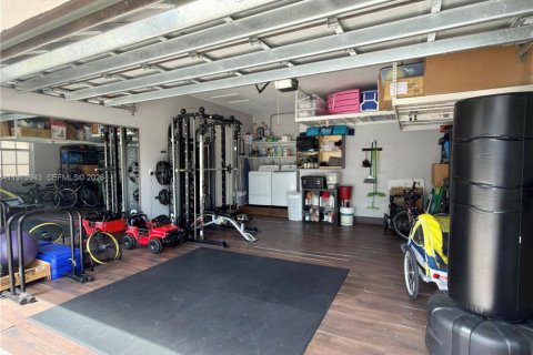 Купить виллу или дом в Майами-Лейкс, Флорида 3 спальни, 175.49м2, № 2043656 - фото 26