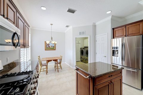 Villa ou maison à vendre à Leesburg, Floride: 2 chambres, 163.6 m2 № 2408026 - photo 11