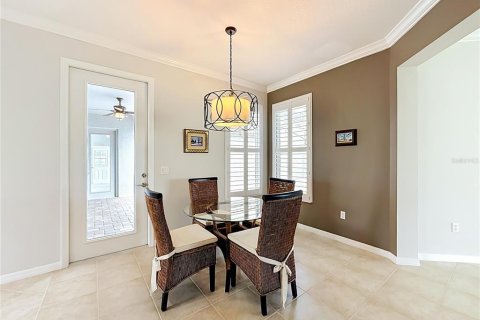 Villa ou maison à vendre à Leesburg, Floride: 2 chambres, 163.6 m2 № 2408026 - photo 5