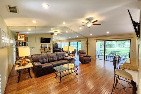 House in Plantation, Florida 2 bedrooms, 105.72 sq.m. № 1857593 - photo 12