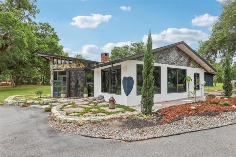 Villa ou maison à vendre à Dade City, Floride: 4 chambres, 243.31 m2 № 2206317 - photo 9