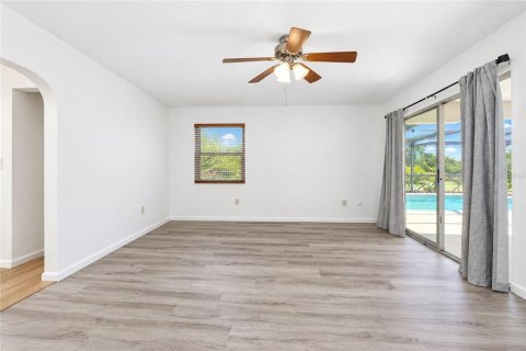 Villa ou maison à vendre à Port Charlotte, Floride: 2 chambres, 104.05 m2 № 2396241 - photo 17