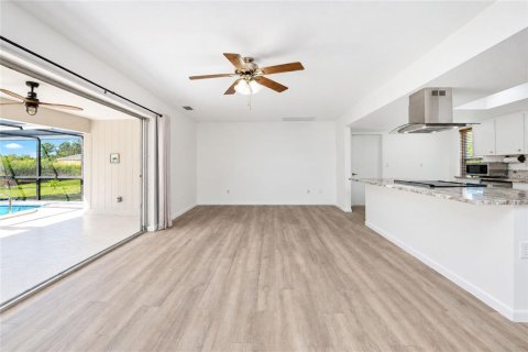 Villa ou maison à vendre à Port Charlotte, Floride: 2 chambres, 104.05 m2 № 2396241 - photo 13