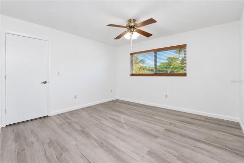 Villa ou maison à vendre à Port Charlotte, Floride: 2 chambres, 104.05 m2 № 2396241 - photo 29