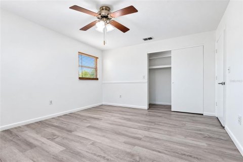 Villa ou maison à vendre à Port Charlotte, Floride: 2 chambres, 104.05 m2 № 2396241 - photo 30