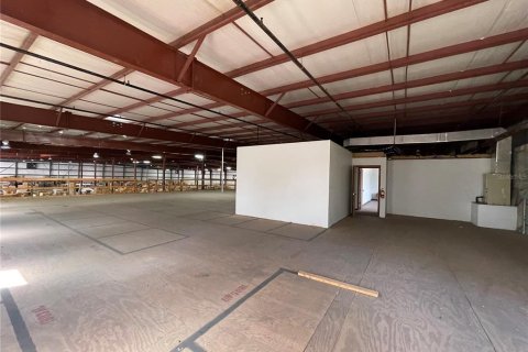 Immobilier commercial à louer à Leesburg, Floride: 4970.18 m2 № 1321954 - photo 23