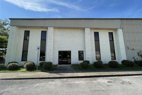 Immobilier commercial à louer à Leesburg, Floride: 4970.18 m2 № 1321954 - photo 21