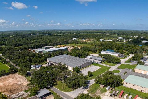 Immobilier commercial à louer à Leesburg, Floride: 4970.18 m2 № 1321954 - photo 6