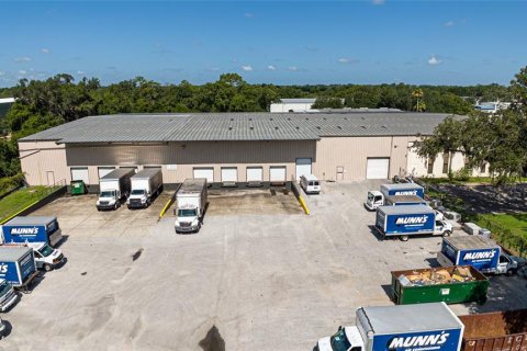 Immobilier commercial à louer à Leesburg, Floride: 4970.18 m2 № 1321954 - photo 3