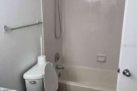 Condo in Orlando, Florida, 3 bedrooms  № 1509006 - photo 9