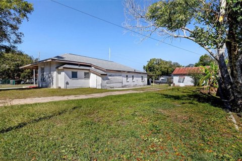 Propiedad comercial en venta en Eustis, Florida, 270.53 m2 № 1511983 - foto 12