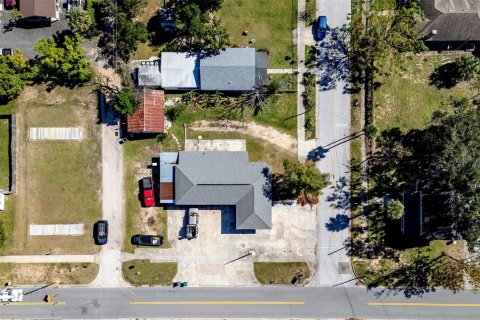 Propiedad comercial en venta en Eustis, Florida, 270.53 m2 № 1511983 - foto 13