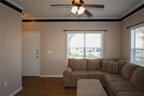 Condo in Bradenton, Florida, 1 bedroom  № 1543734 - photo 12