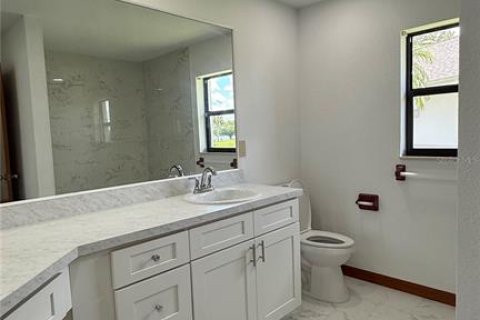 Casa en alquiler en Punta Gorda, Florida, 3 dormitorios, 170.48 m2 № 1901351 - foto 8
