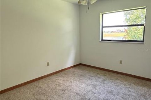 Casa en alquiler en Punta Gorda, Florida, 3 dormitorios, 170.48 m2 № 1901351 - foto 14
