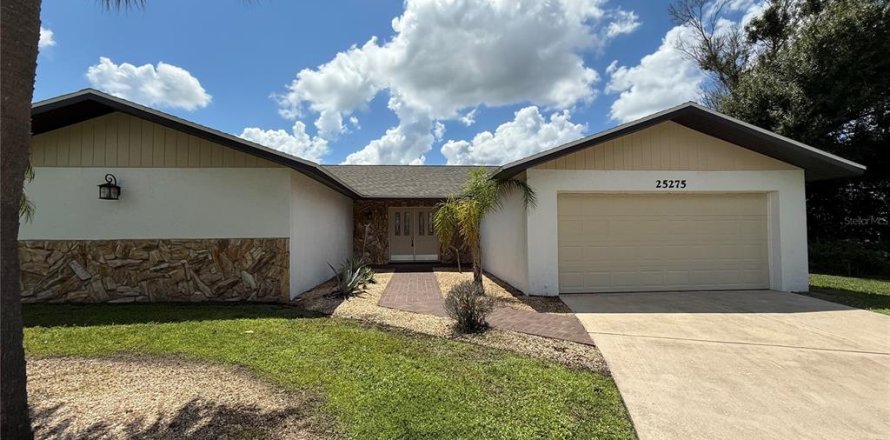 Villa ou maison à Punta Gorda, Floride 3 chambres, 170.48 m2 № 1901351