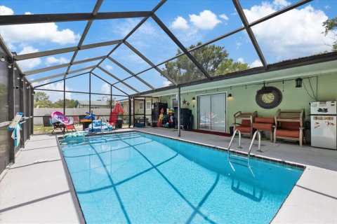 Casa en venta en Spring Hill, Florida, 4 dormitorios, 112.23 m2 № 2291759 - foto 28