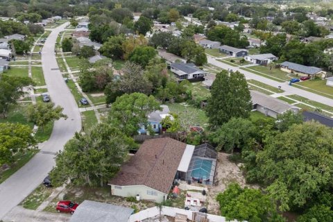 Casa en venta en Spring Hill, Florida, 4 dormitorios, 112.23 m2 № 2291759 - foto 5