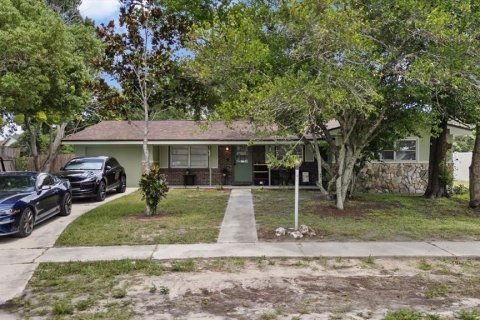 House in Spring Hill, Florida 4 bedrooms, 112.23 sq.m. № 2291759