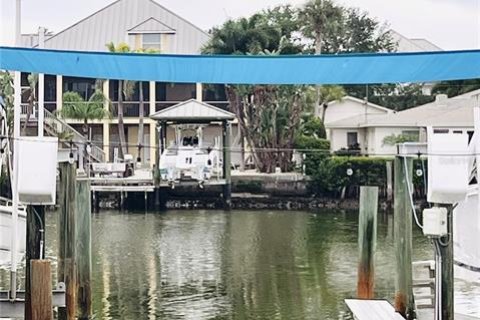 Condo in Clearwater, Florida, 1 bedroom  № 2167669 - photo 2