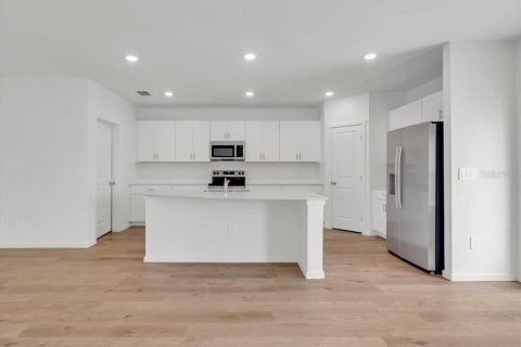 Villa ou maison à louer à Parrish, Floride: 5 chambres, 222.97 m2 № 2415066 - photo 10