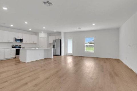 Villa ou maison à louer à Parrish, Floride: 5 chambres, 222.97 m2 № 2415066 - photo 8