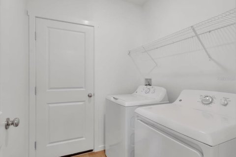 Villa ou maison à louer à Parrish, Floride: 5 chambres, 222.97 m2 № 2415066 - photo 16