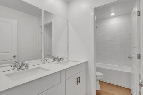 Villa ou maison à louer à Parrish, Floride: 5 chambres, 222.97 m2 № 2415066 - photo 29