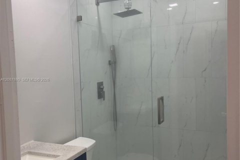 House in Fort Lauderdale, Florida 3 bedrooms, 107.02 sq.m. № 2361905 - photo 4