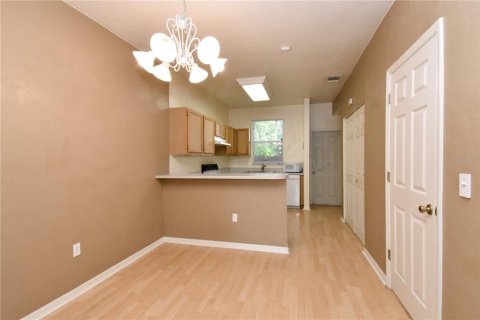 Condo in Gainesville, Florida, 2 bedrooms  № 1833056 - photo 5