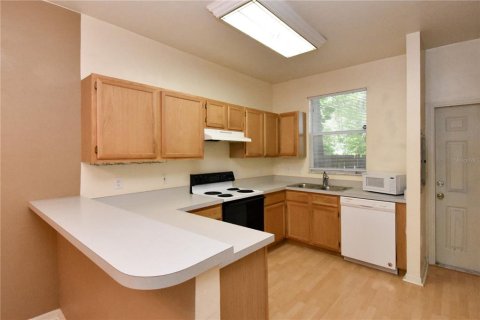 Condo in Gainesville, Florida, 2 bedrooms  № 1833056 - photo 6