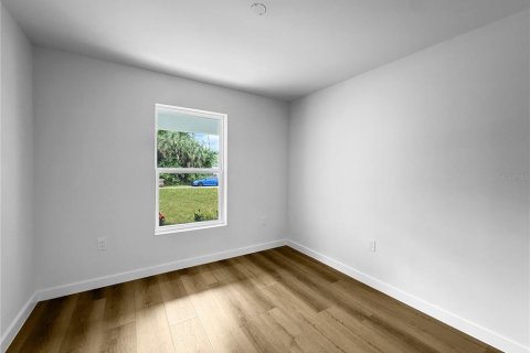House in Port Charlotte, Florida 3 bedrooms, 155.89 sq.m. № 1831604 - photo 16