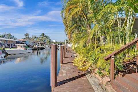 Commercial property in Dania Beach, Florida 154.59 sq.m. № 1998836 - photo 20