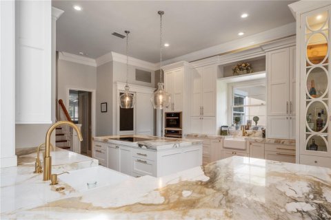 Casa en venta en Windermere, Florida, 4 dormitorios, 472.32 m2 № 1509998 - foto 9