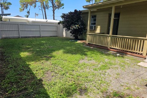 House in Ruskin, Florida 1 bedroom, 53.51 sq.m. № 2393536 - photo 21
