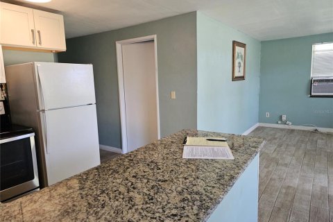 House in Ruskin, Florida 1 bedroom, 53.51 sq.m. № 2393536 - photo 11