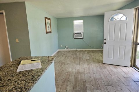 House in Ruskin, Florida 1 bedroom, 53.51 sq.m. № 2393536 - photo 10