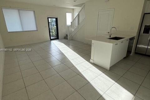 Townhouse in Doral, Florida 3 bedrooms, 173.36 sq.m. № 2043128 - photo 4