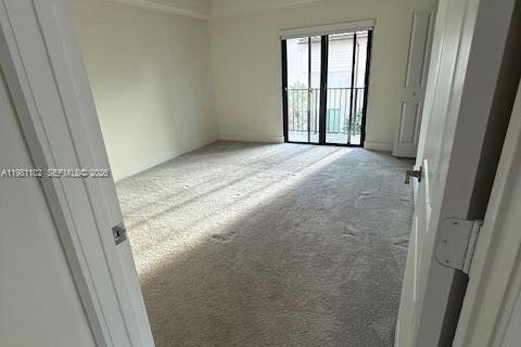 Townhouse in Doral, Florida 3 bedrooms, 173.36 sq.m. № 2043128 - photo 12