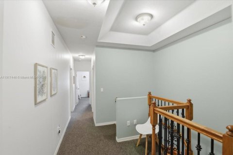 Townhouse in Miami, Florida 4 bedrooms, 168.06 sq.m. № 1972633 - photo 18