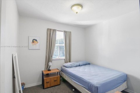 Townhouse in Miami, Florida 4 bedrooms, 168.06 sq.m. № 1972633 - photo 20